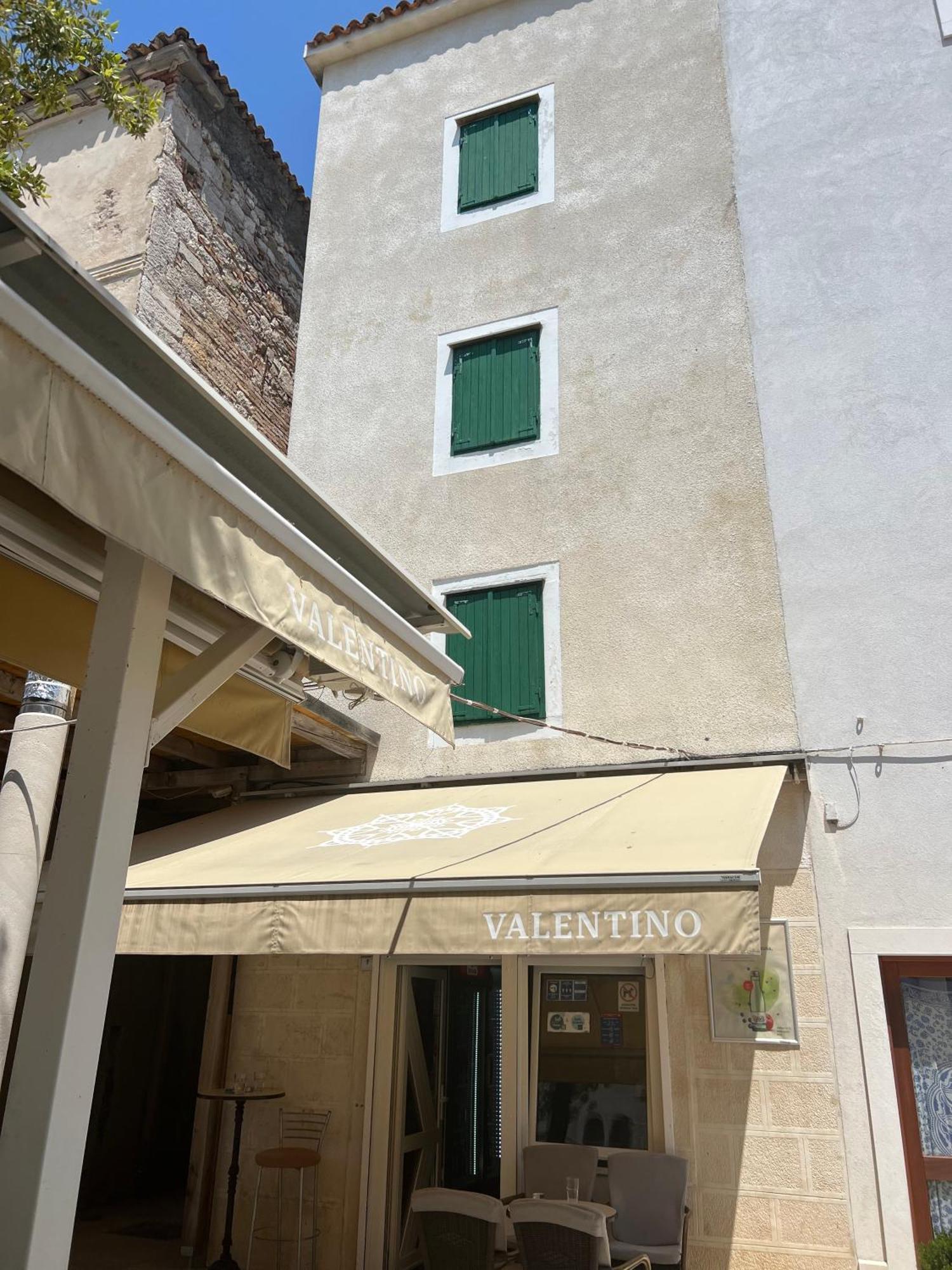 Valentino Apartment